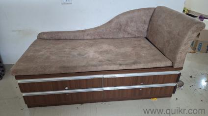 Day bed with storage