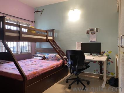 Rubber wood urban ladder bunker