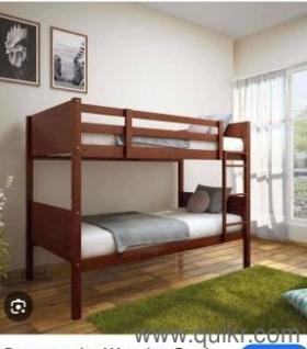 bunkbed that is converted to single bed