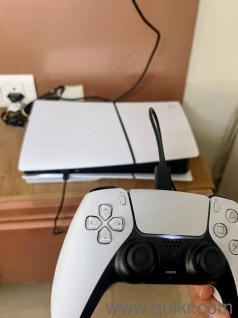 very good condition disc version ps5 with 1 console