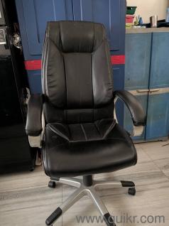 comfortable office chair