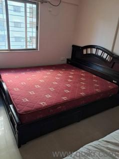 kurlon king size Mattress