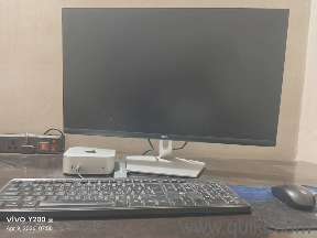 Mac mini M4 16GB unified memory256GB ssd storage 10 core CPU10 core GPU, Dell monitor, Keyboard, Mouse, USB hub port 