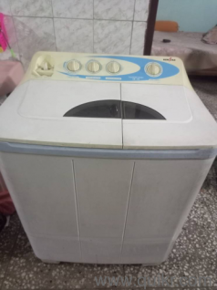 Well maintained, running condition, super power washer, and drier