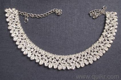 Elegant White Necklace for Sale  Like New