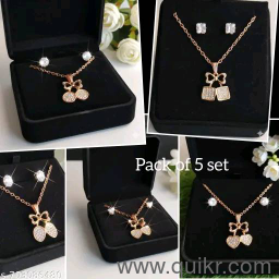 Brand New Silver Necklace - Elegant Design