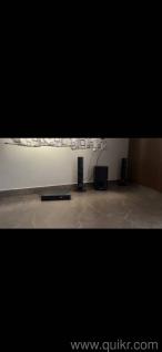 lg blueray disc , 5.1 channel , aux and fm working, with original remote