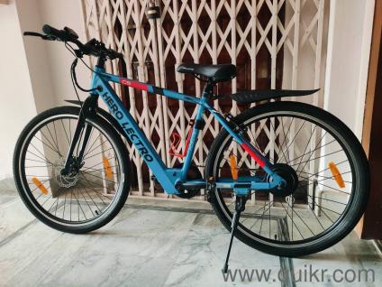 electric hero bicycle. very new condition, likely used, 