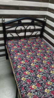 iron bed urgent sell
