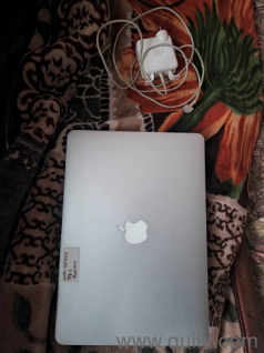 macbook air 2018 13 inch 8/256 18 cycle count 