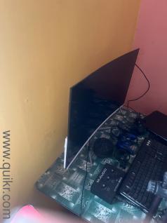 Zebronics 32 inch curved monitor with hdmi cable