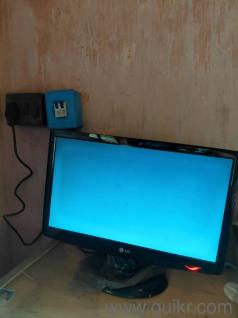 LG Flatron W2043C Monitor | 20 Inch | Good Condition | Budget Deal