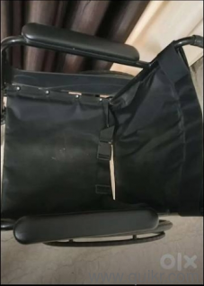 foldable wheelchair in excellent condition 