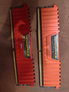 Corsair Vengeance 16GB (8x2) DDR4 2400MHz RAM Kit 