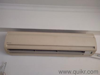 Split ac dakin brand original one.