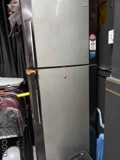 Good condition double door fridge