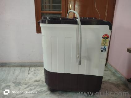 7 kg semi-automatic washing machine purchased 5 months ago, In new condition used very gently