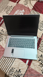 Lenovo slim 3 8gb DDR4 256gb nVme 