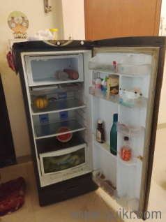 fridge for sale in good condition 