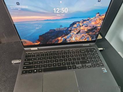 Samsung Galaxy Book3 360 i7 13th Gen 16GB RAM 512GB SSDTouchscreen.