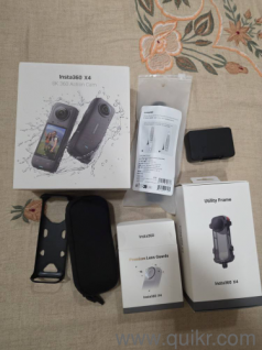 Insta360 X4 with 1 extra lens, frame guard, extra battery, utility gurad and stick sleeve
