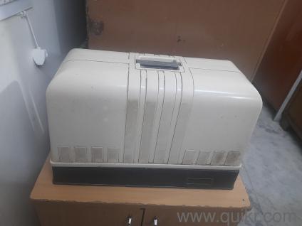 Singer  sewing machine on sale