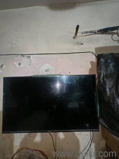 this is my 3 year old kodak 43 inch tv and it is not heavyl use