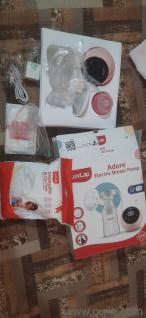 FOR SALE: Brand New Breast Pump Set!