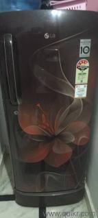 selling my LG refrigerator for 4000 its deep fridge is damaged due to knife it is 10 years warranty fridge 