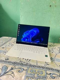 SAMSUNG GALAXY BOOK 2 PRO! ALMOST NEW, SCRATCH FREE AND A1 CONDITION 