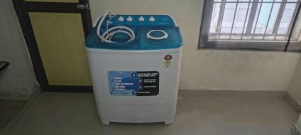 8.5 kg semi auto matic washing machine with 10 years warranty.