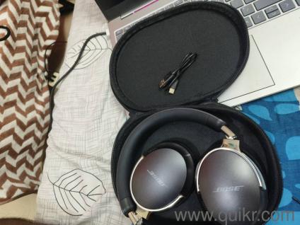 Bose Headphone with bill and box