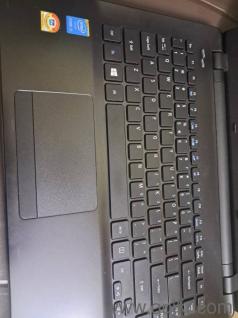 Acer TRAVELMATE P2 