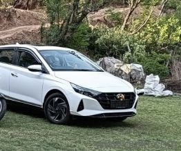 Hyundai i20 Asta 1.2 O With Sunroof - 2023