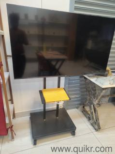 TCL tv for sale with moveable stand 