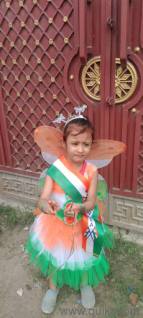 tricolor frock jiski ab jarurat nai hai