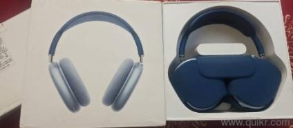 Apple AirPods Max Wireless On-Ear Bluetooth Headphones with Pro-level Active Noise Cancellation, Personalised Spatial Audio with dynamic head tracking (Starlight)