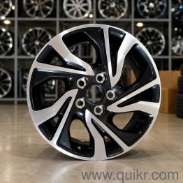 Original Innova Crysta 16 Inch Alloy Wheels (PCD 114.3 mm)