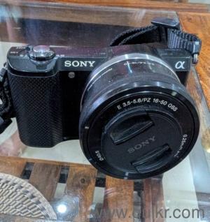 Sony Alpha a5000 mirrorless camera