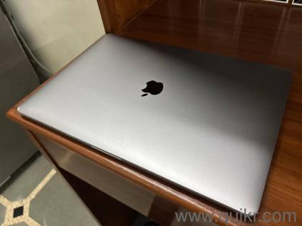 macbook pro 15 i7 touchbar