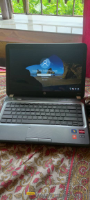 Good condition, 8 GB RAM, 500 GB hard drive, battery charges in about three hours, contact immediately.