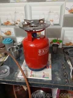 5kg gas stove selling low price need urgent money im from ap Eluru intrested buyers message me