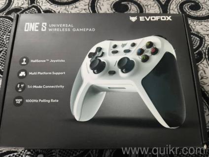 EVO Fox one s gaming controller