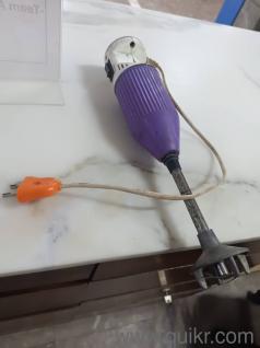cahlo, used toh hai, lakin chalta hai aur iske aur blender ke parts nhi hai