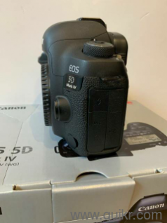 Canon EOS 5D Mark IV EF 24-105mm f/4L and EF 70-200mm f/4L Lens Kit