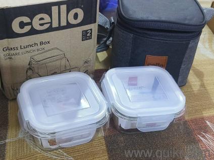 This is a new tiffin box in glass not in plastic, it can be used in microwave 