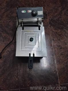 oil fryer 6 litre it's used only 3 months.