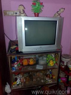LG Flatron 21 inch TV and 3 Samsung Dead Phone Combo