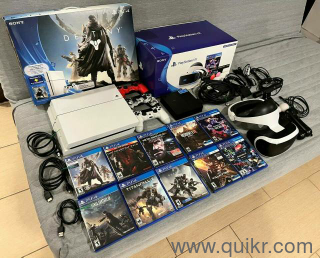 Brand new Playstation 4 pro with 2 controllers and CD games and Vr bundles with complete accessories 