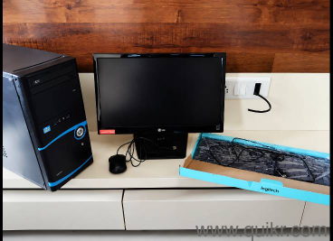 Computer With Best Working CPU, Monitor & Keyboard/Mouse Set